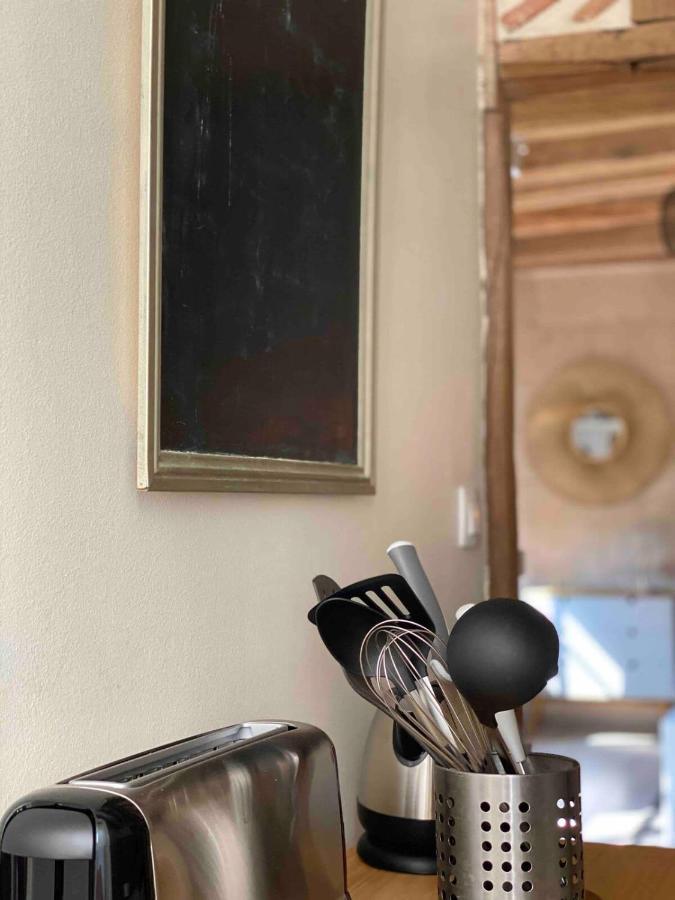 Typical Apartment In The Heart Of The City With Wifi Tours Exteriör bild
